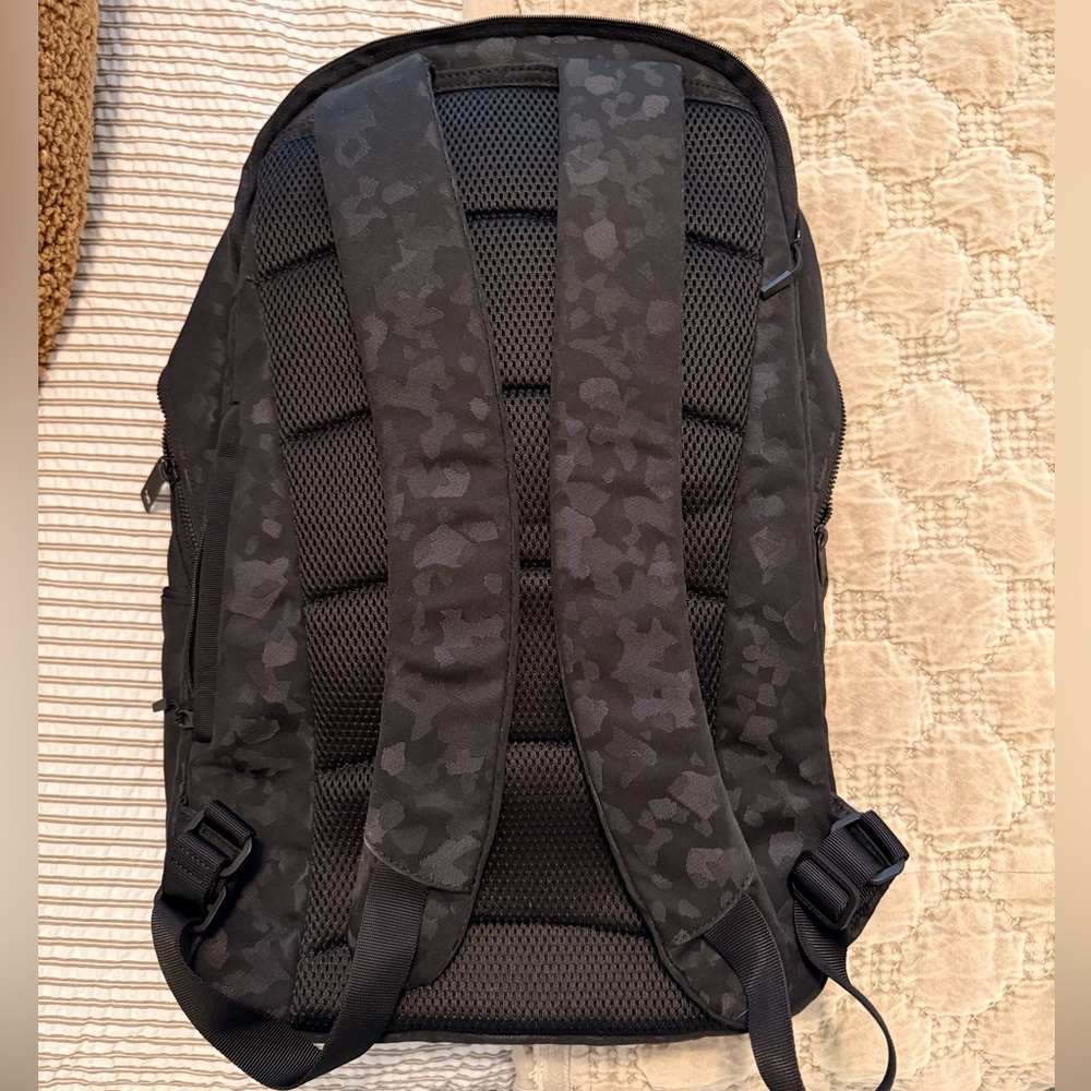 Lululemon Black Patterned Backpack - image 6